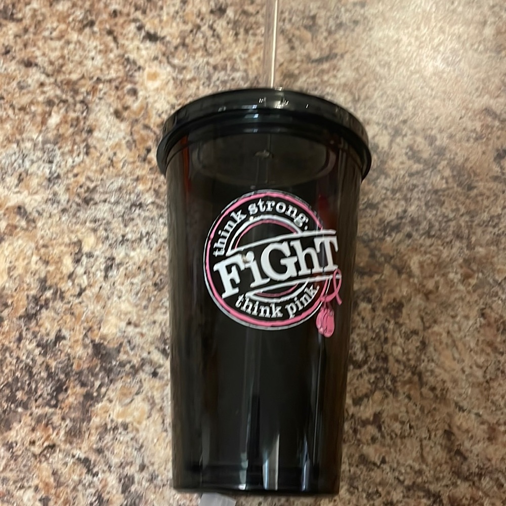 16 ounce cup with lid and straw